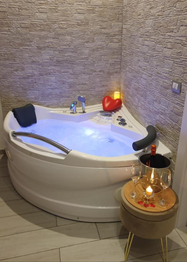 Momenti E Wellness Villa Szirakúza Kültér fotó
