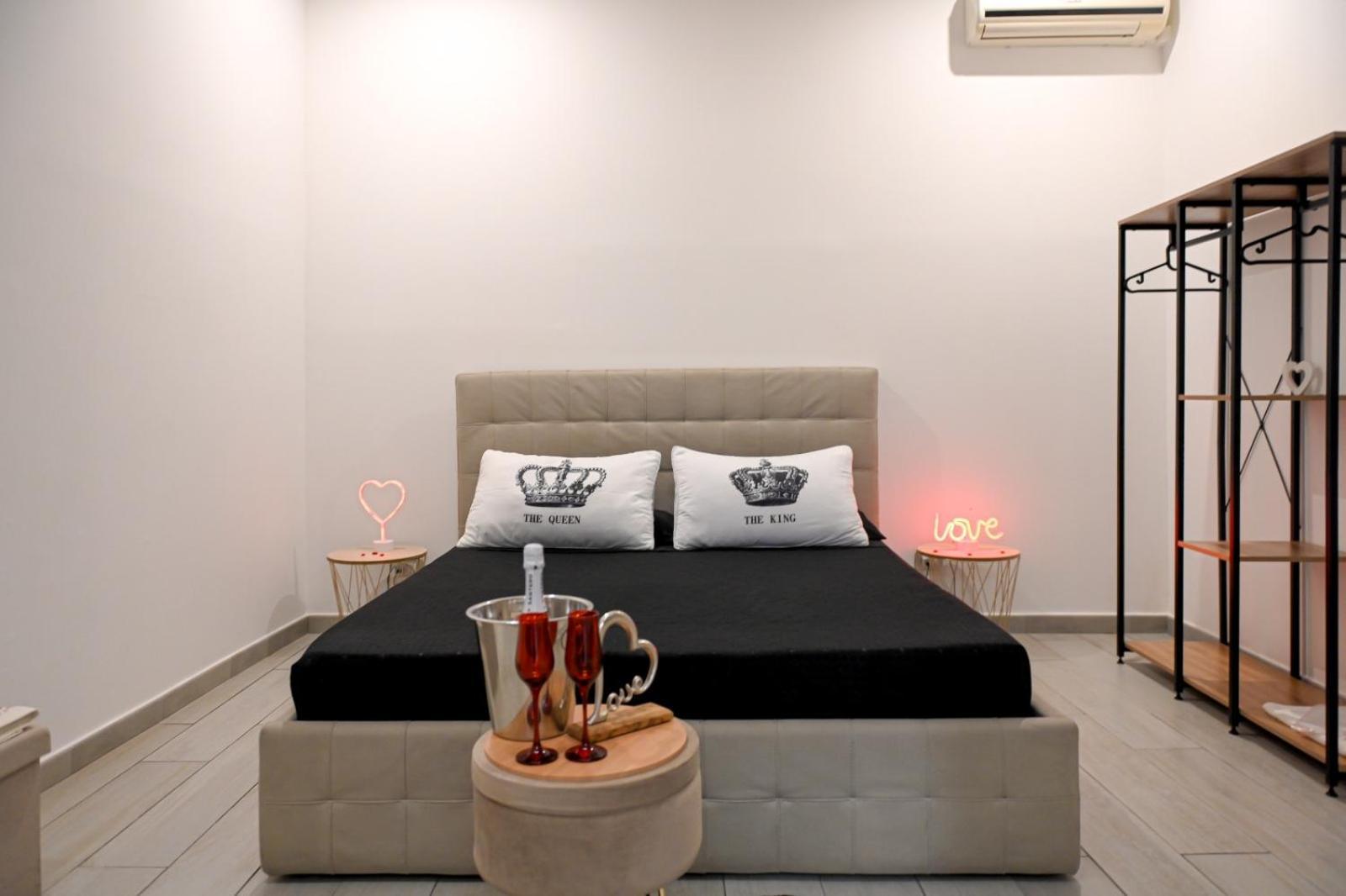 Momenti E Wellness Villa Szirakúza Kültér fotó